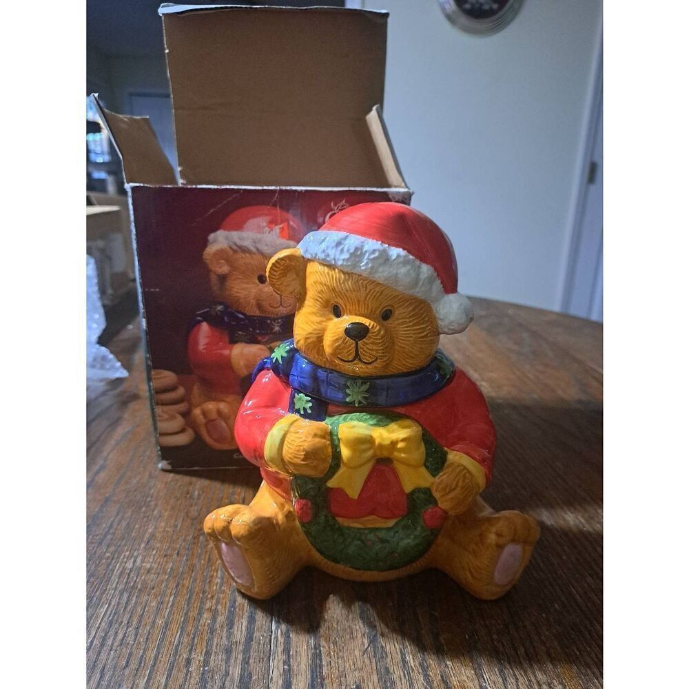 2007 Gibson Everyday Merry Beary Ceramic Snack Jar with Lid Christmas Holiday